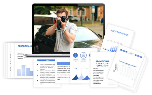 How much do photographers make per month?